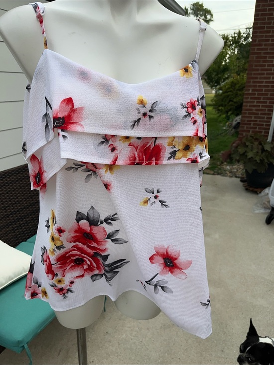 Noname Tops - Floral Ruffle White Camisole with Pink & Yellow Blooms